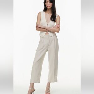 Aritzia Wilfred THE EFFORTLESS CROPPED PANT Size 0 color rosy red